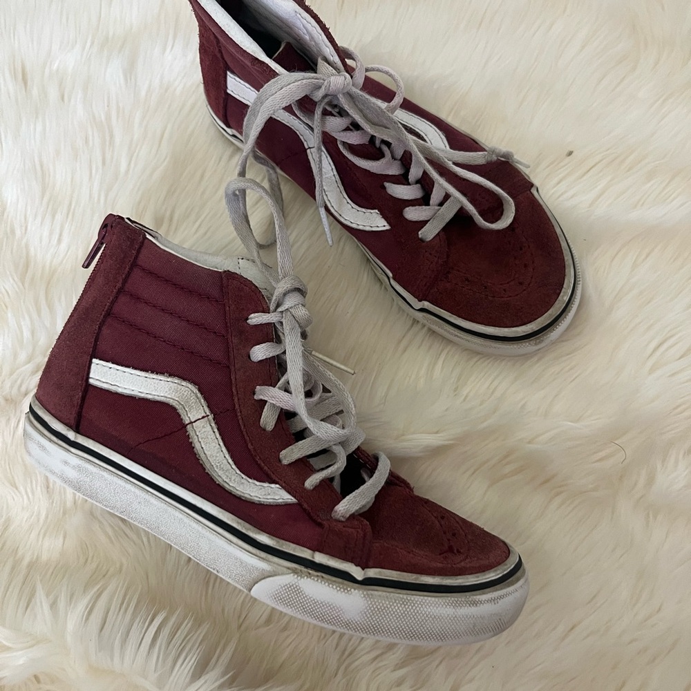 Vans Kids Sneakers in Burgundy and White